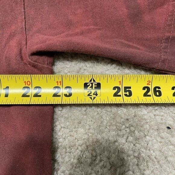 The Mountain Leather Tag Wolf Print T-Shirt Large - Picture 9 of 9